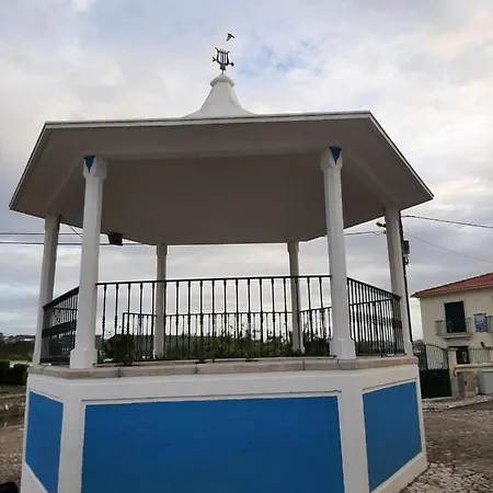 A Casa Elmar Olho Marinho