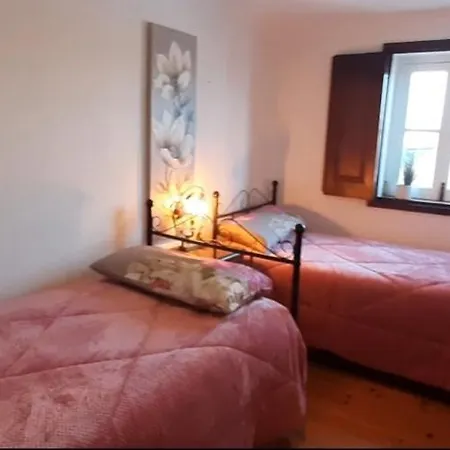 A Casa Elmar Olho Marinho